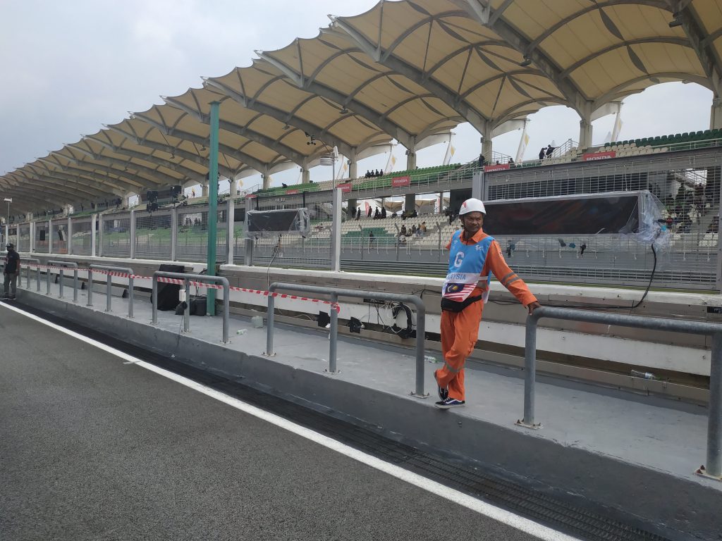 Nonton Moto GP Ke Kuala Lumpur Ala Backpacker Part 2  Cerita Ransel