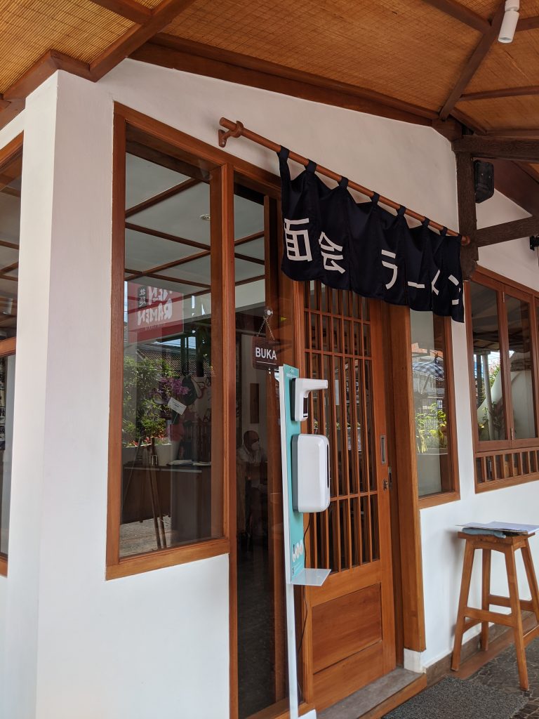 Tempat makan terdekat sanur